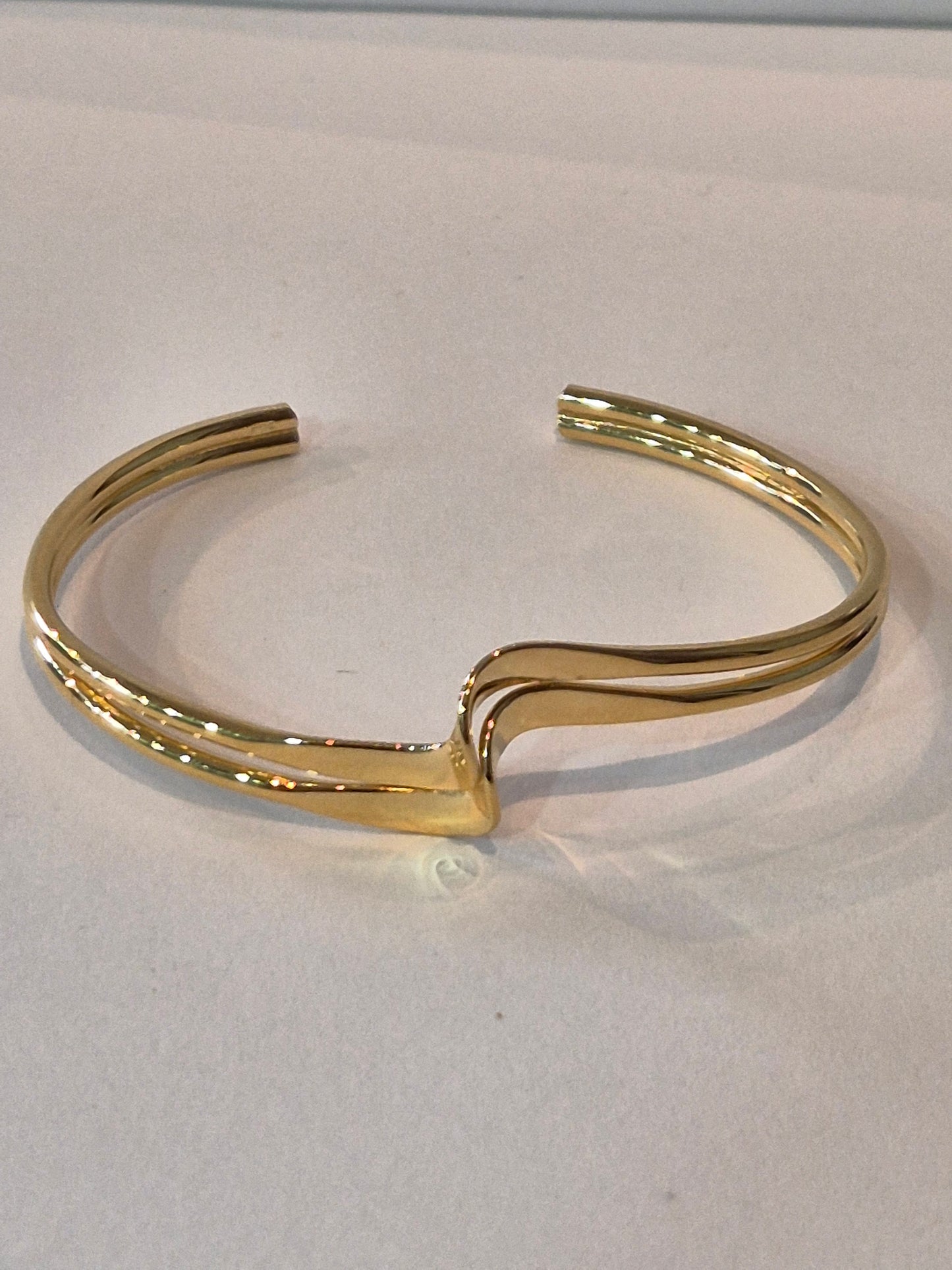 Gold plate double flow bangle