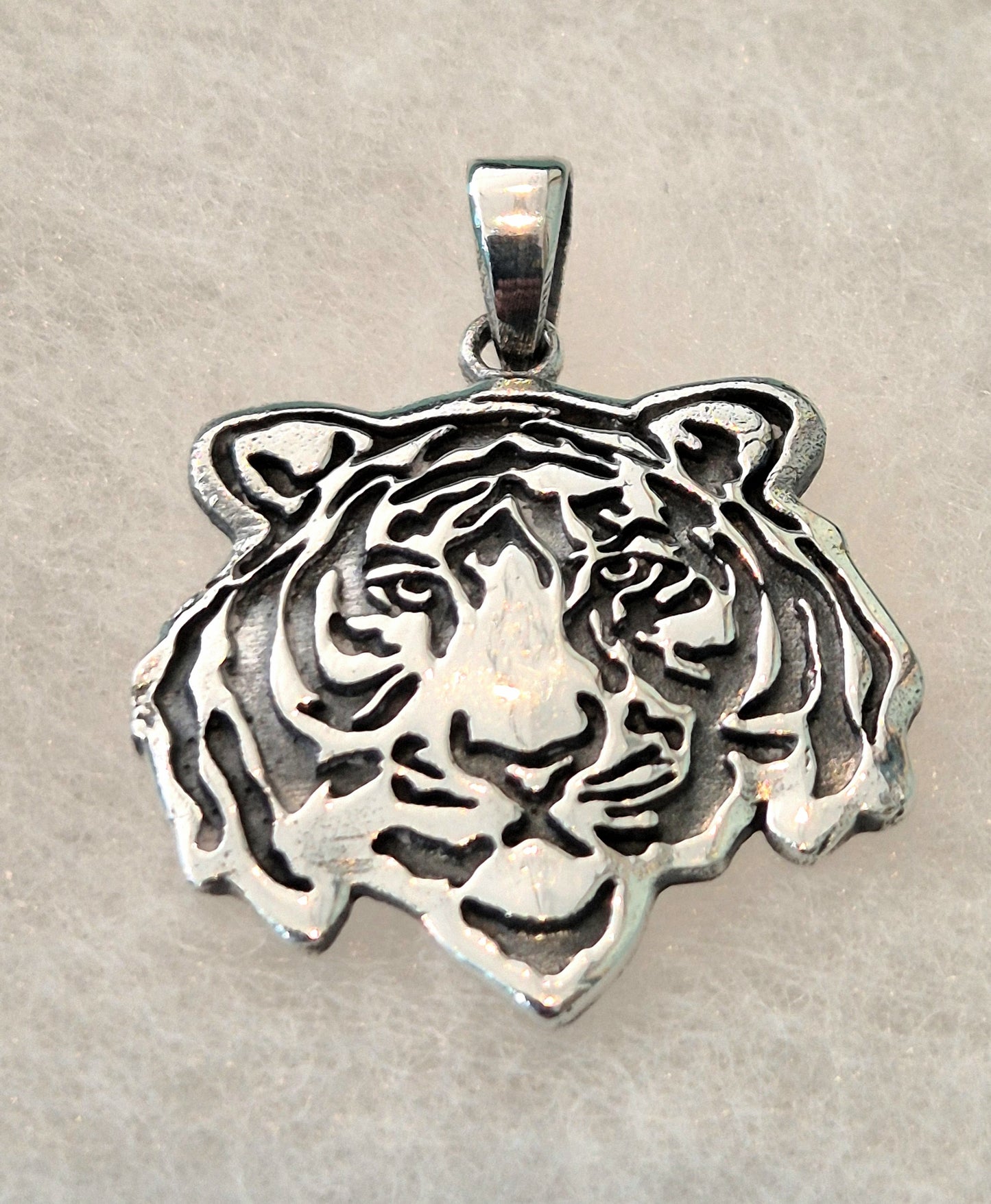 Tiger pendant