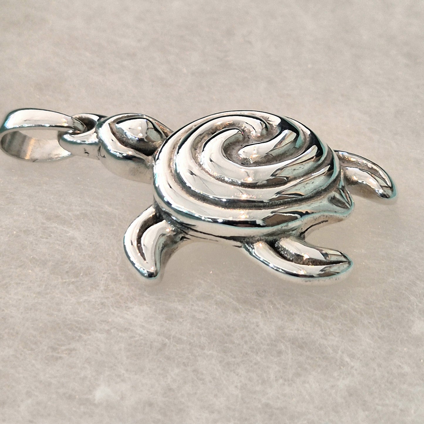 Chunky Turtle pendant