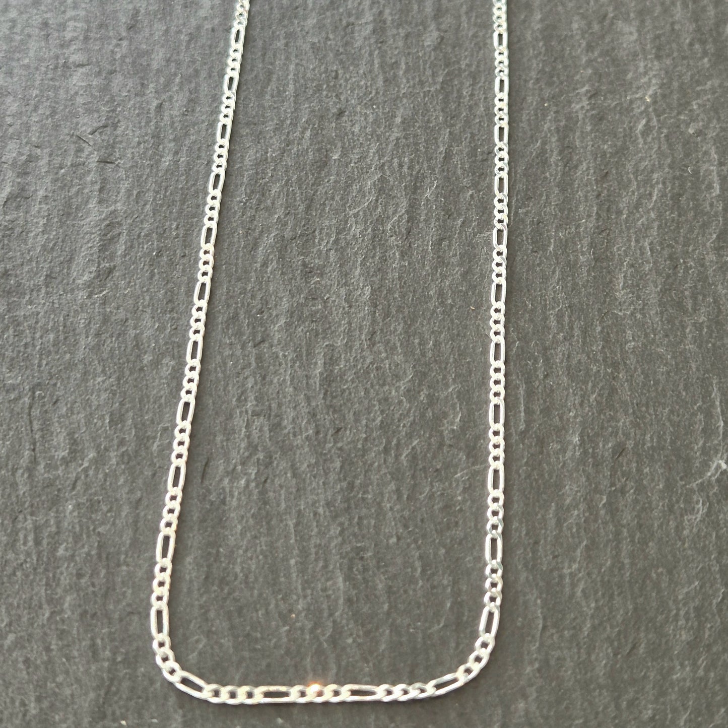 Figaro link chain (medium)