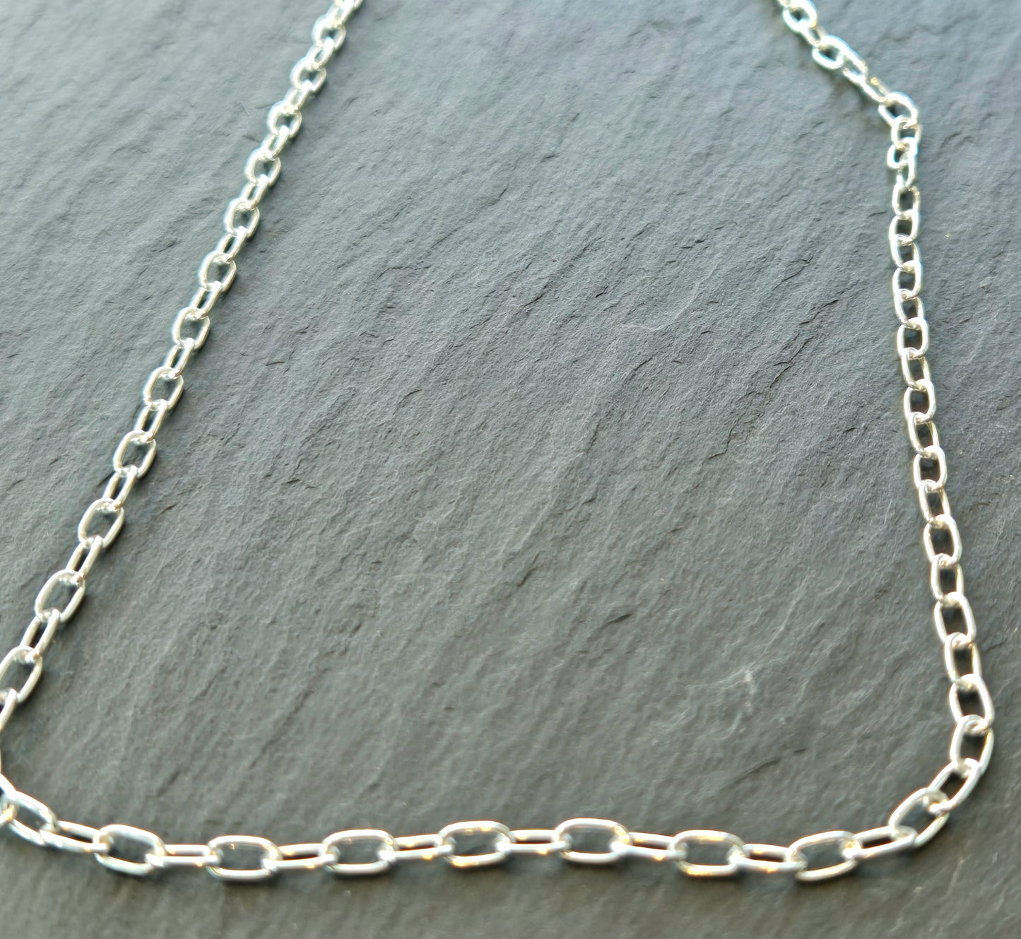Large loop cable chain